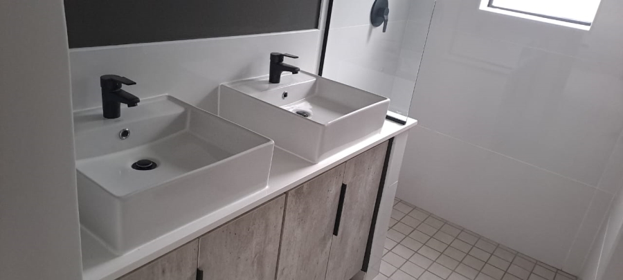 To Let 3 Bedroom Property for Rent in Waterval East North West